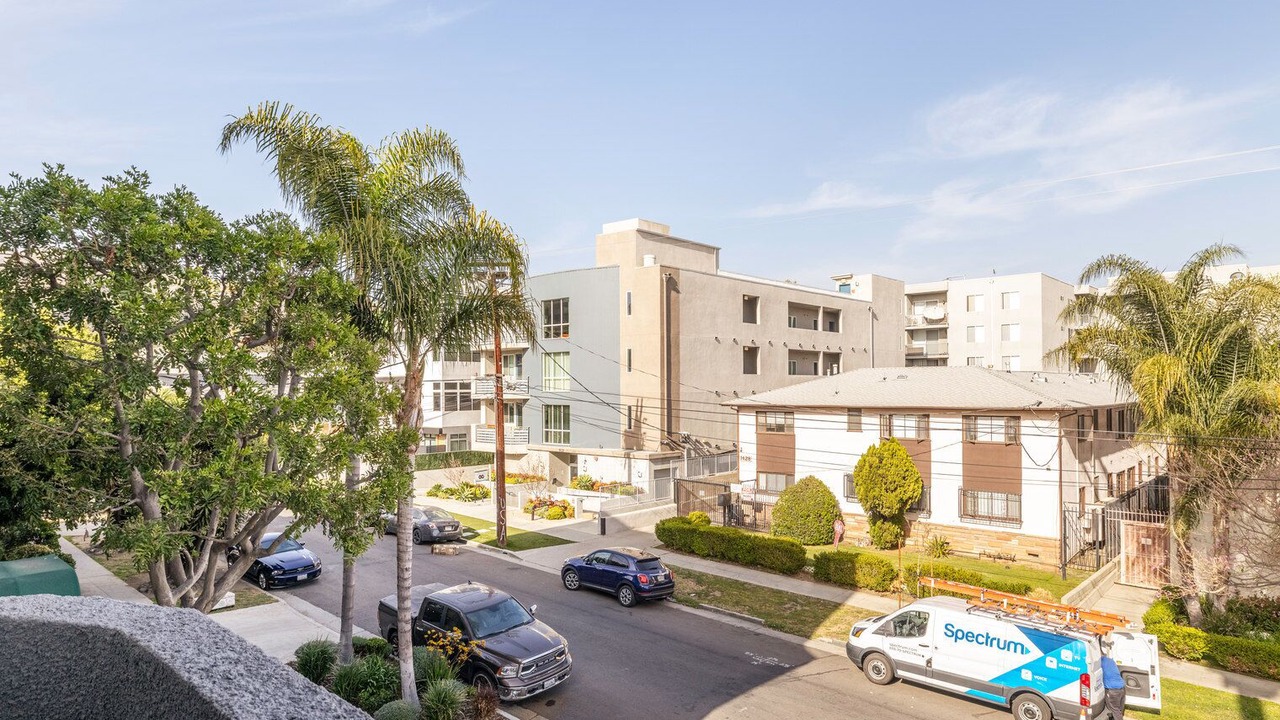 Photo of Outdoor in Hollywood