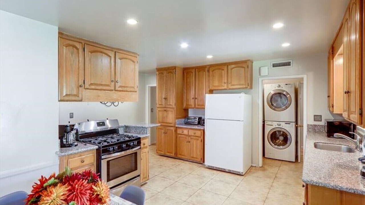 Photo of Kitchen in Southwest Anaheim