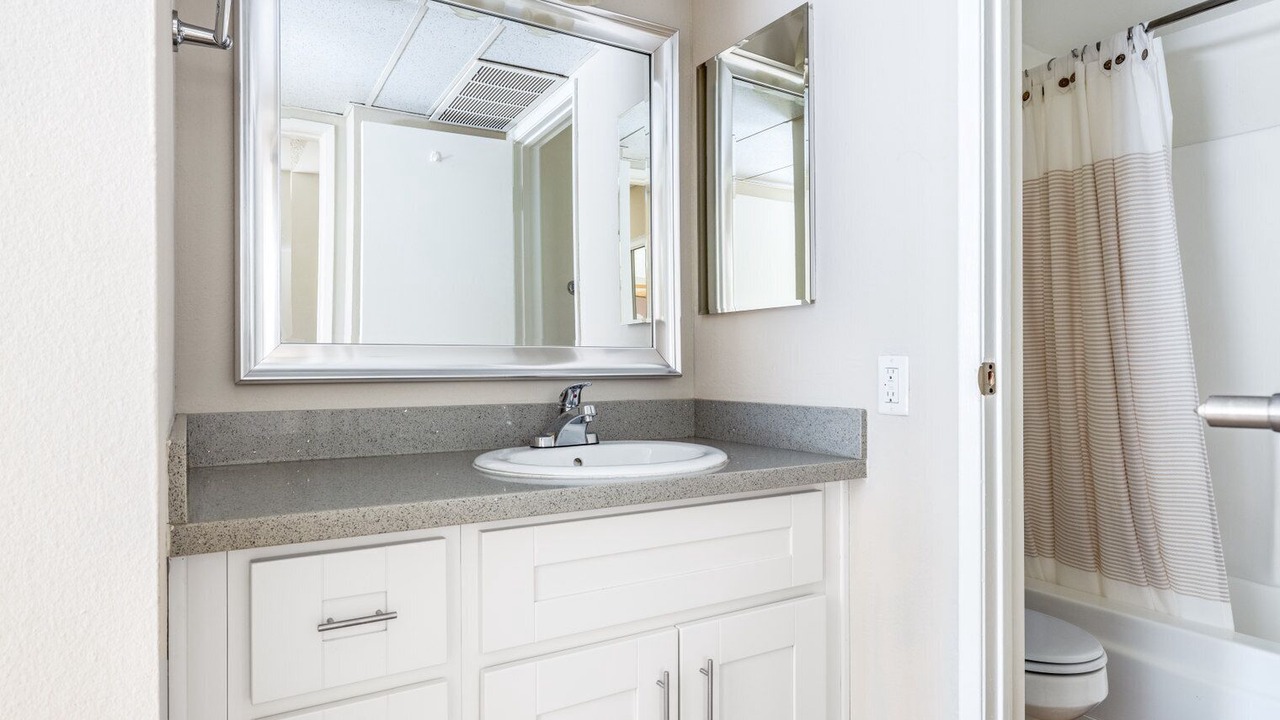 Photo of Bathroom in Atwater Village