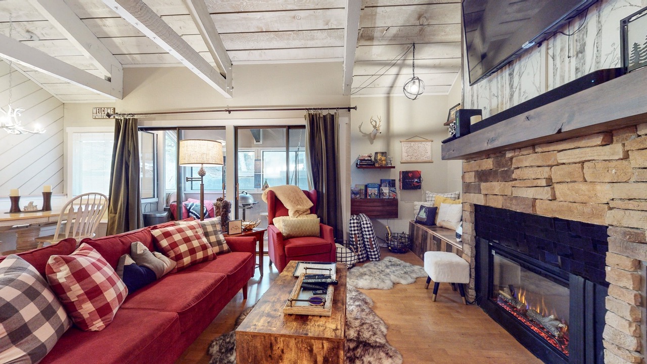 Photo of Bedroom in Majestic Pines