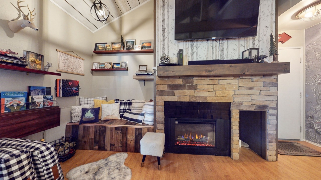 Photo of Livingroom in Majestic Pines