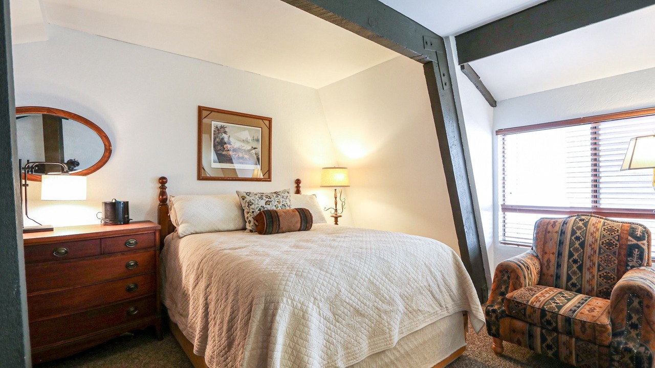 Photo of Bedroom in Majestic Pines