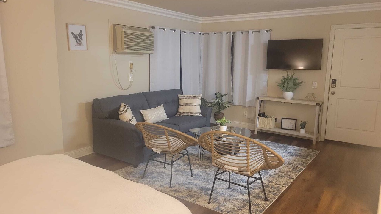 Photo of Bedroom in Burbank