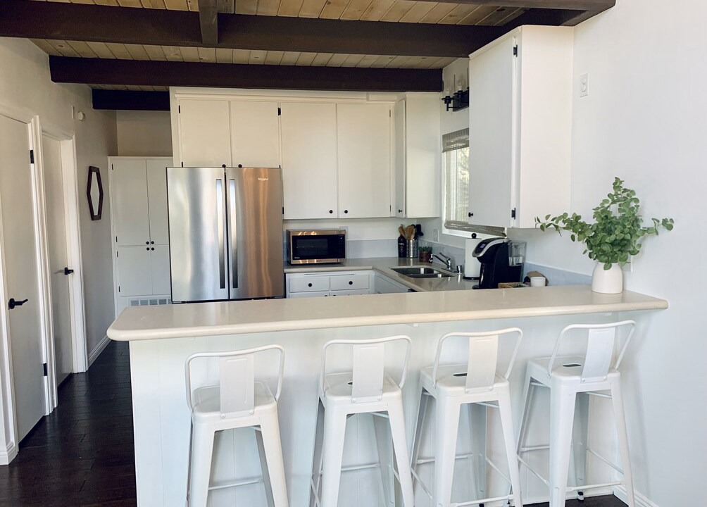 Photo of Kitchen in Lake Arrowhead