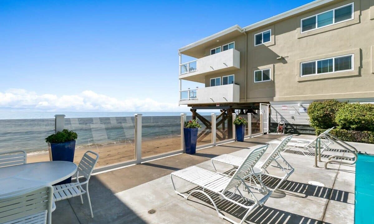 Photo of Others in Eastern Malibu