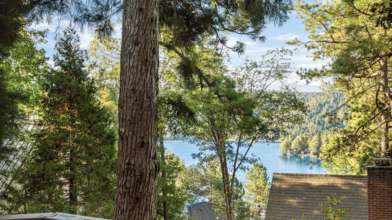Photo of Outdoor in Lake Arrowhead