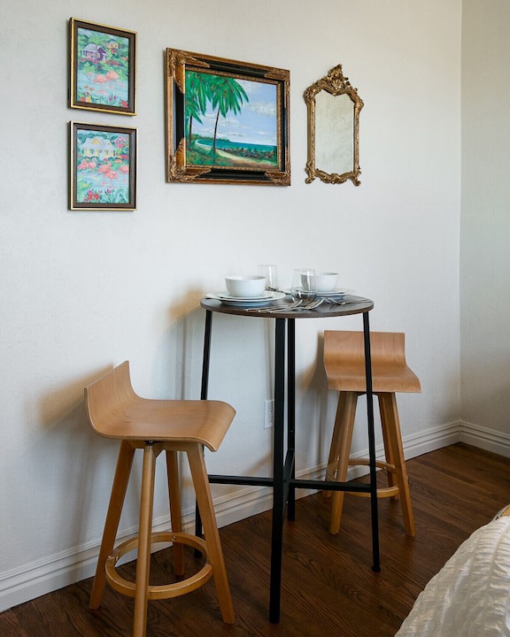 Photo of Livingroom in Rampart Village