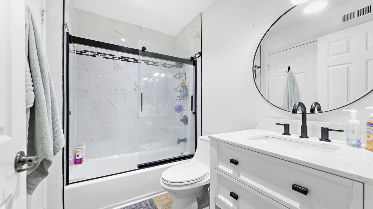 Photo of Bathroom in Huntington Beach