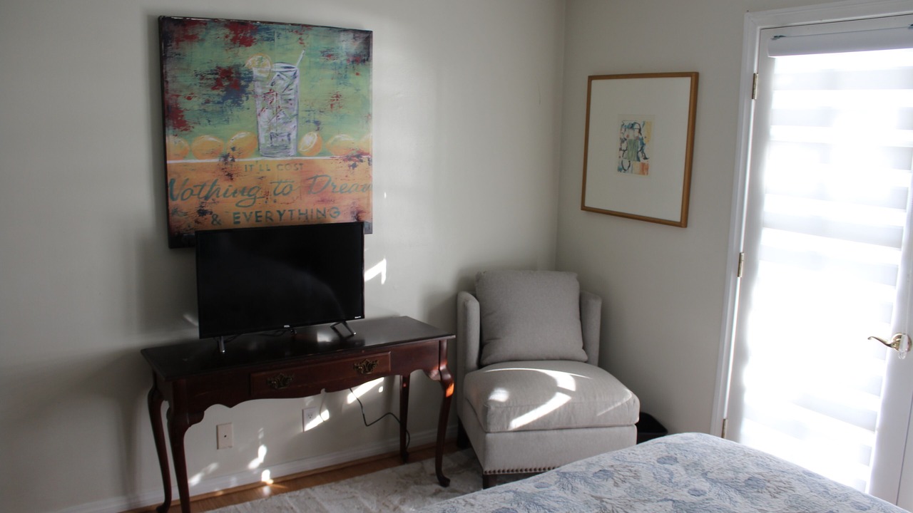 Photo of Bedroom in Western Malibu