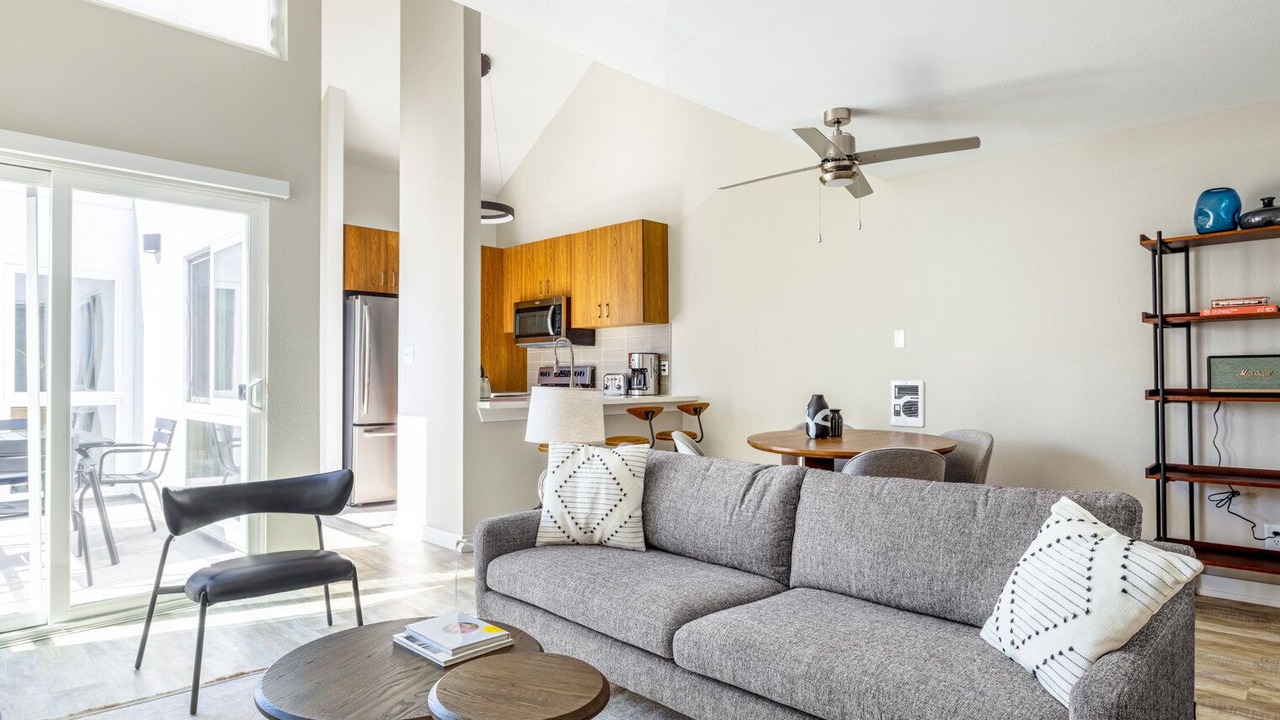 Photo of Livingroom in South Redondo