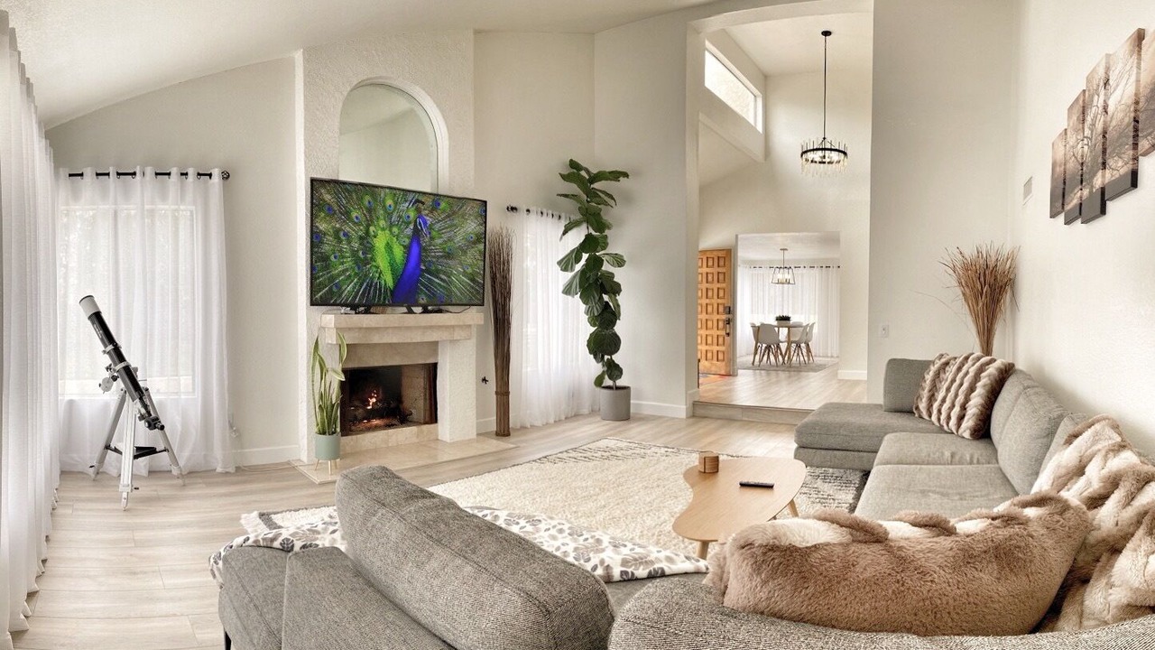 Photo of Livingroom in Laguna Hills