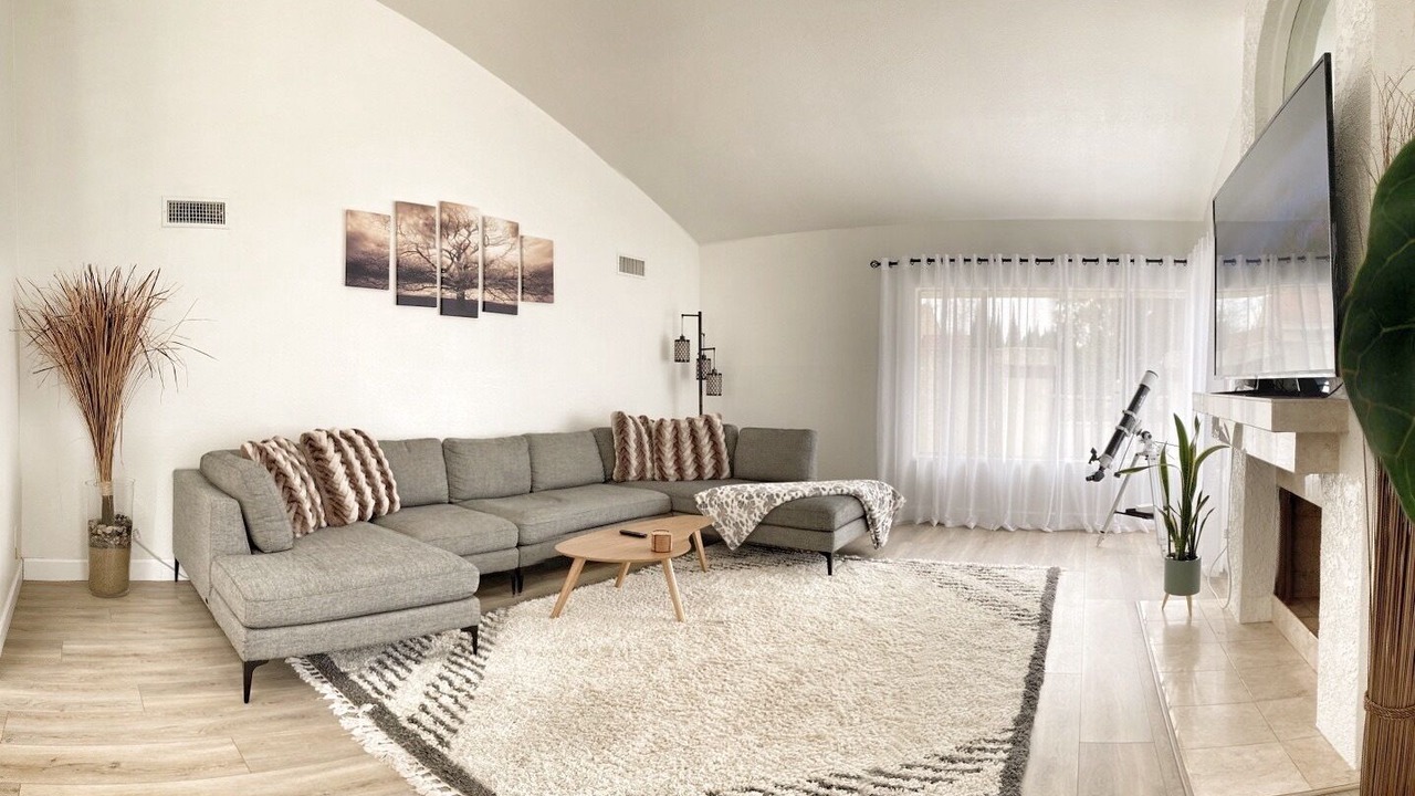 Photo of Livingroom in Laguna Hills