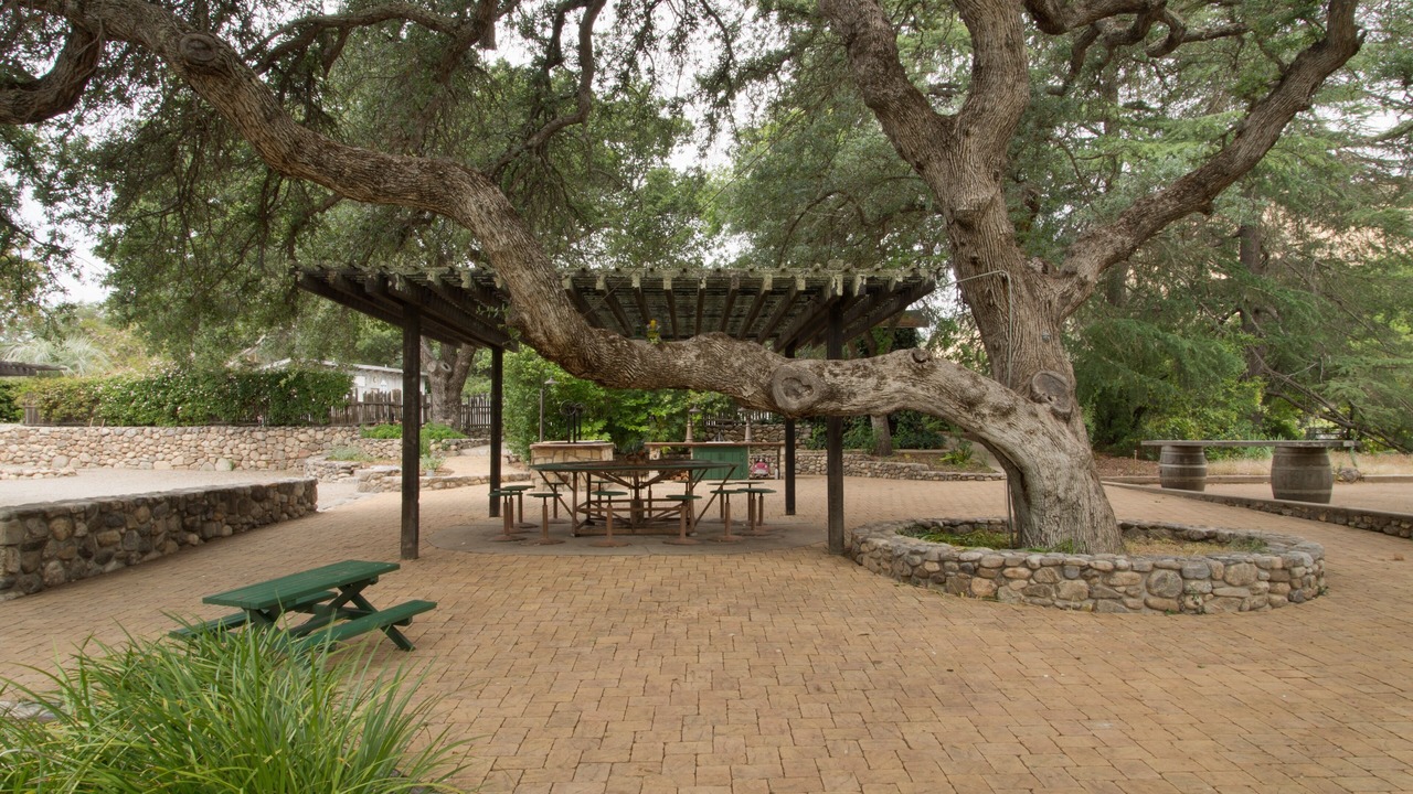 Photo of Outdoor in Greenfield