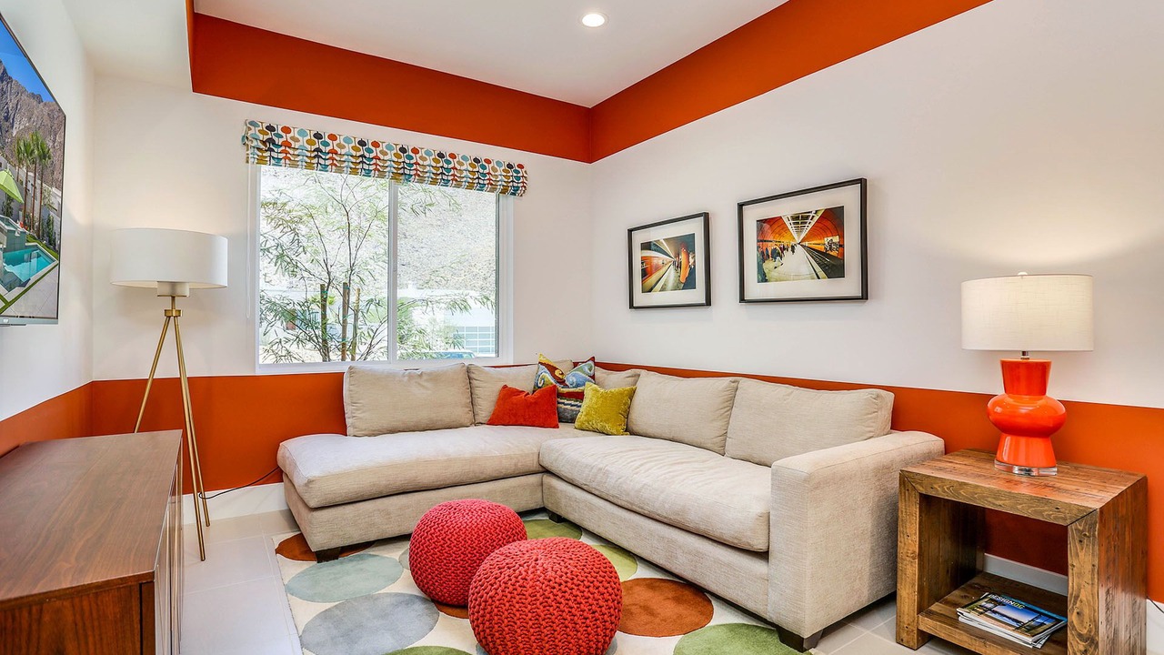 Photo of Livingroom in Historic Tennis Club
