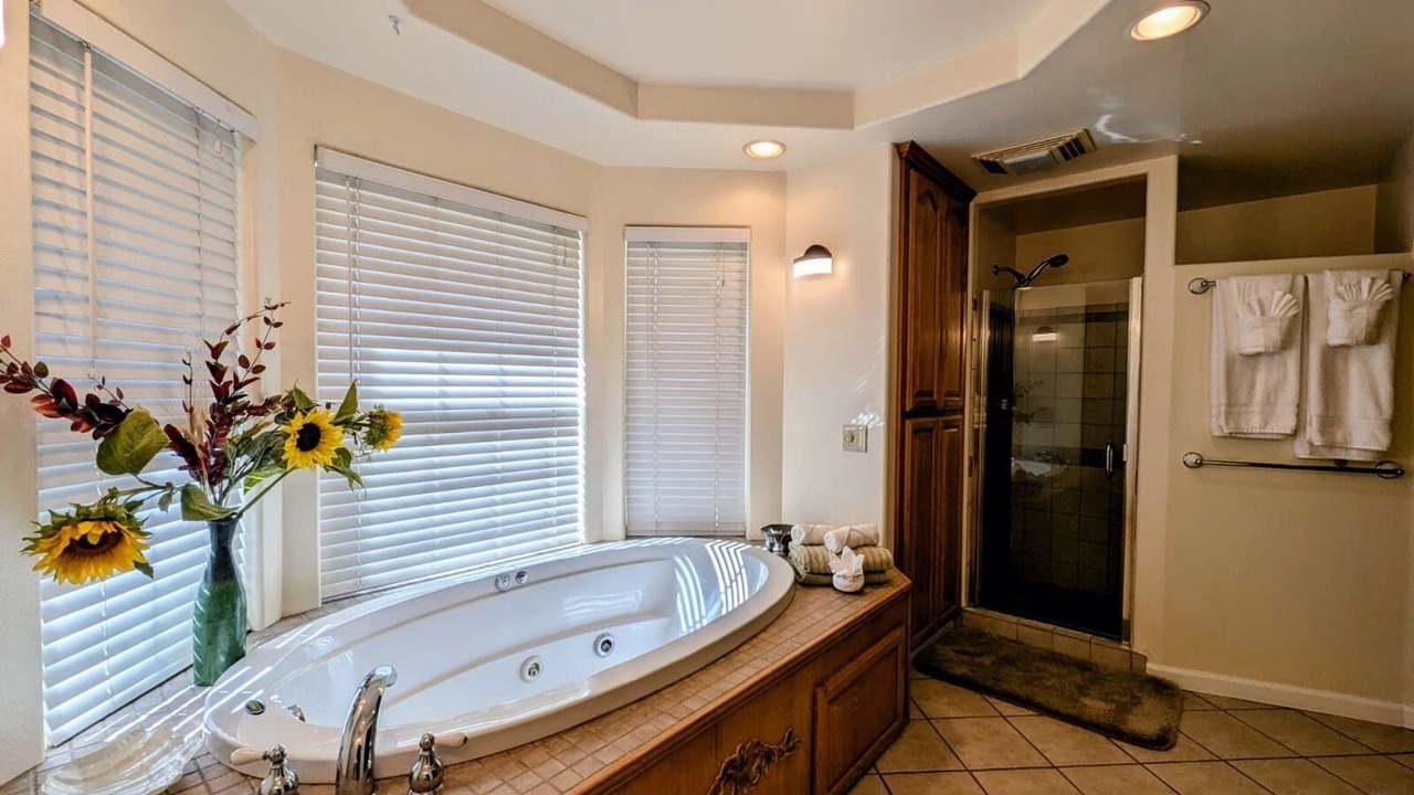Photo of Bathroom in Mariposa