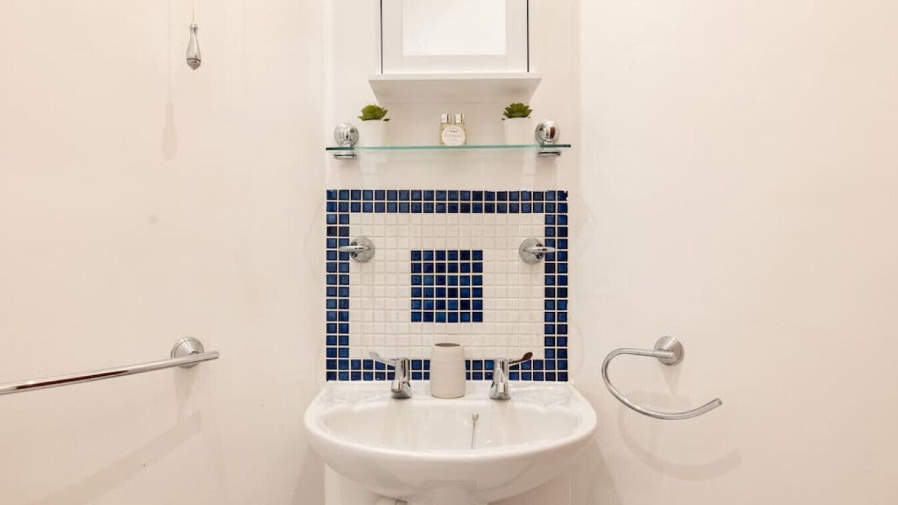 Photo of Bathroom in Spitalfields