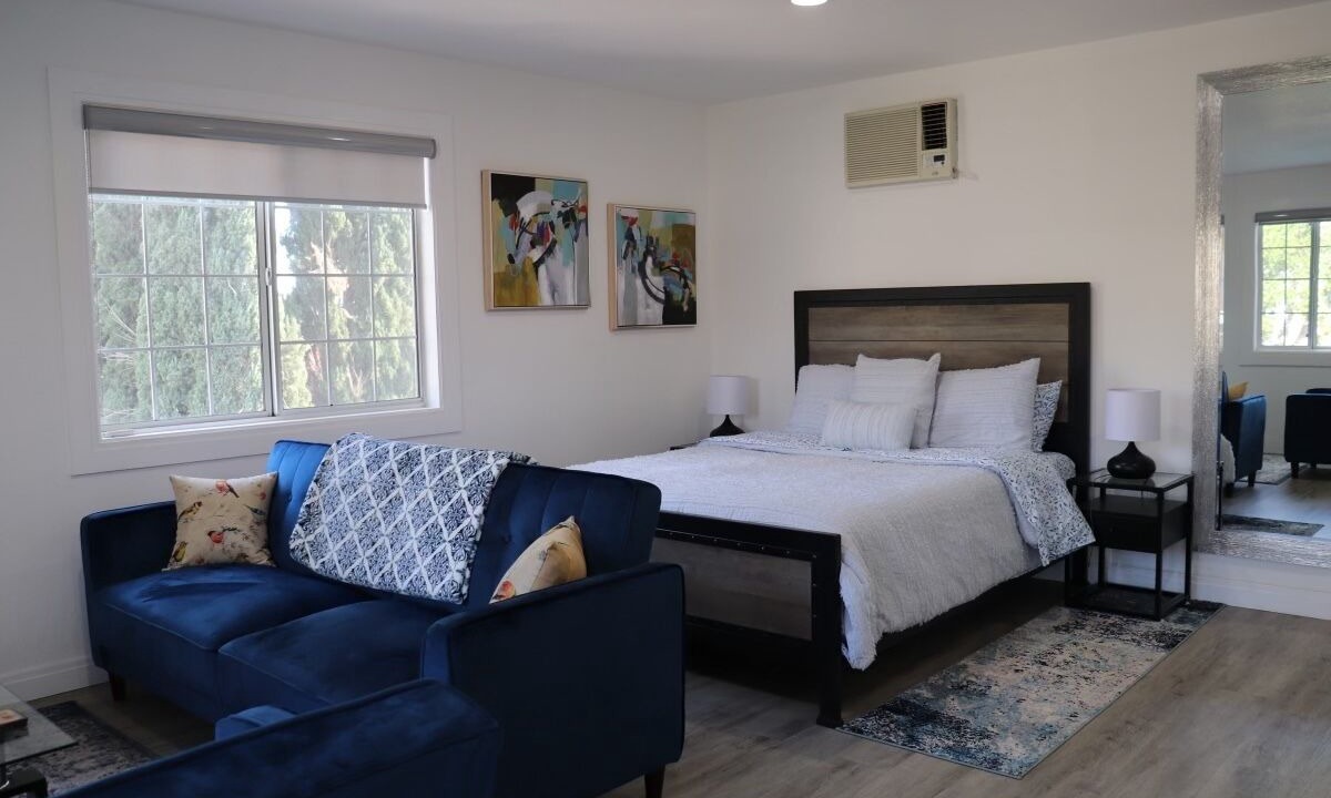 Photo of Bedroom in Porter Ranch