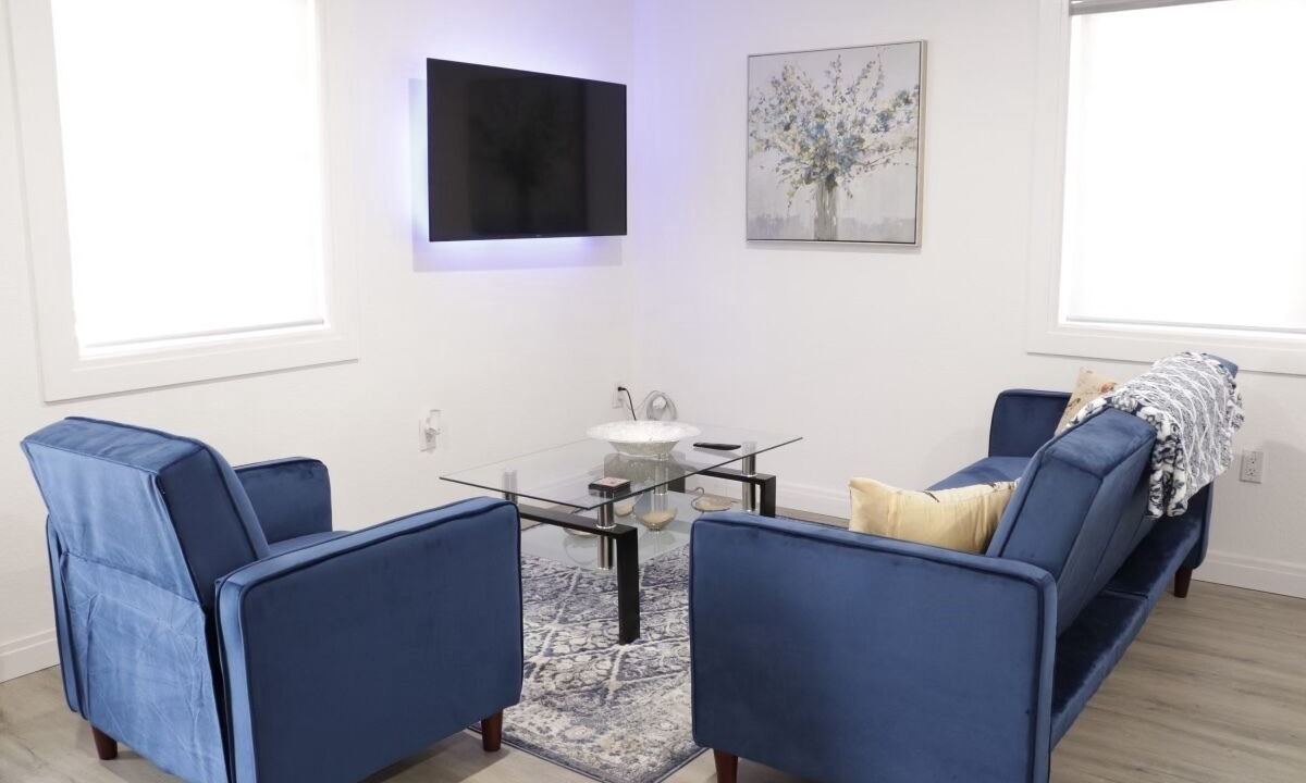 Photo of Livingroom in Porter Ranch