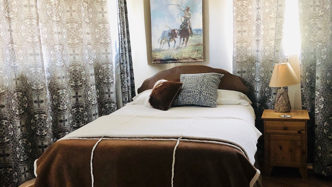 Photo of Bedroom in Inyokern