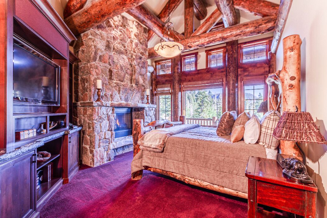Photo of Bedroom in Mammoth Lakes