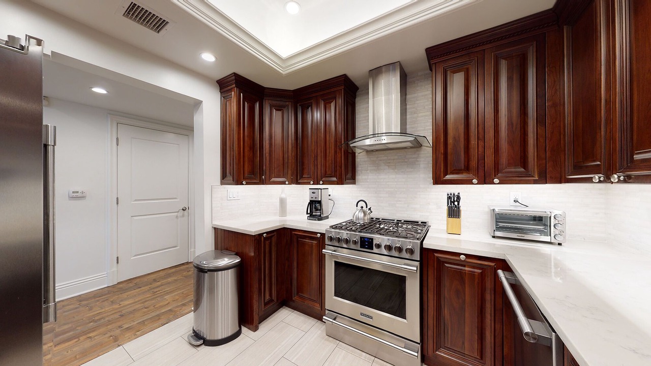 Photo of Kitchen in Pico - Robertson