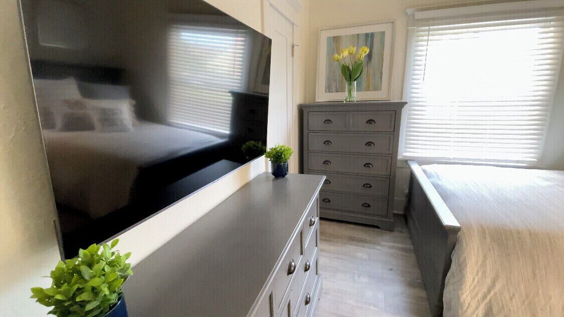 Photo of Bedroom in Alamitos Beach
