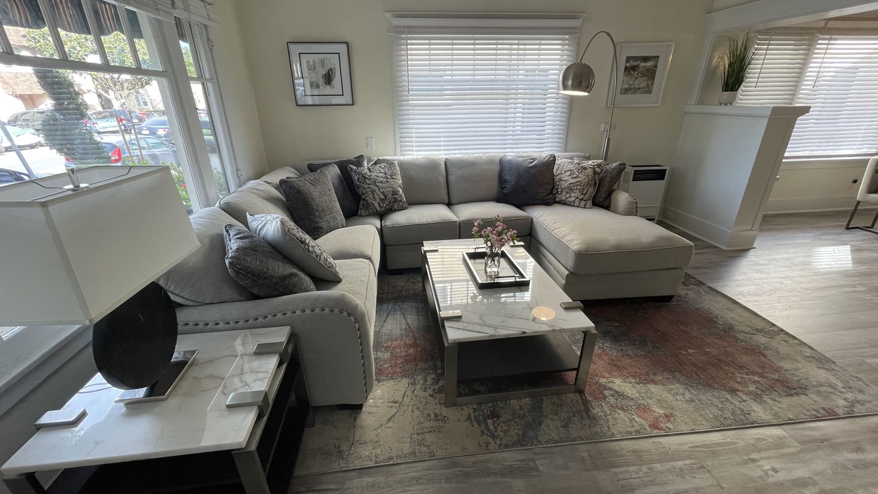 Photo of Livingroom in Alamitos Beach