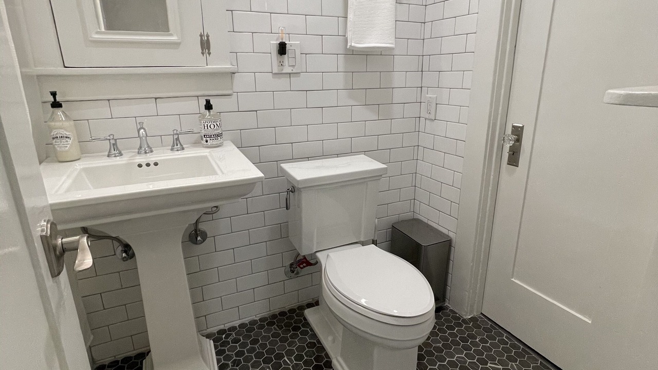 Photo of Bathroom in Alamitos Beach