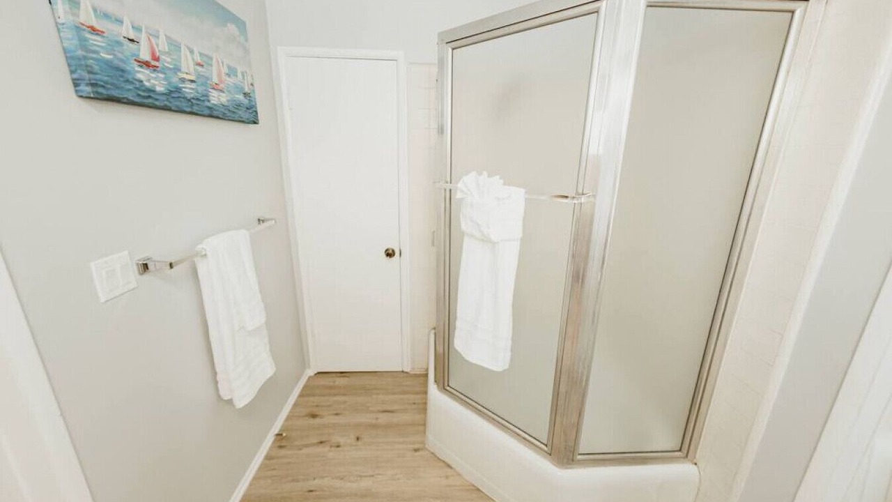 Photo of Bathroom in NoHo Arts District