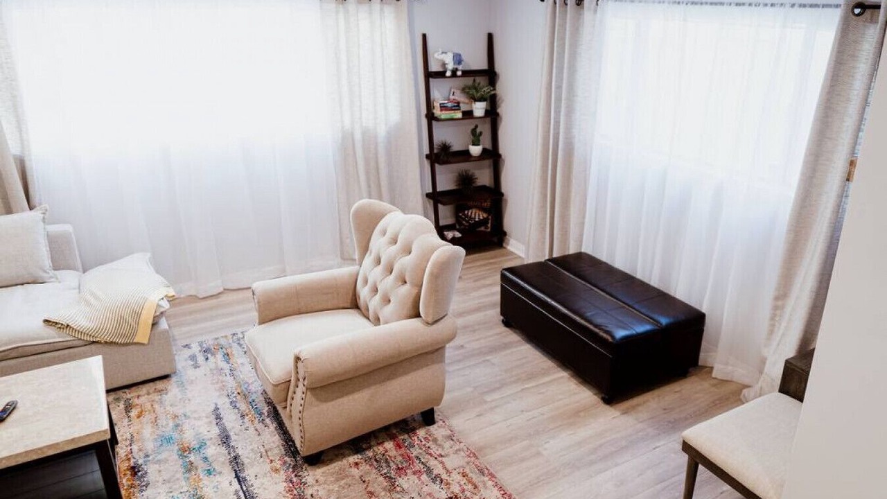 Photo of Bedroom in NoHo Arts District