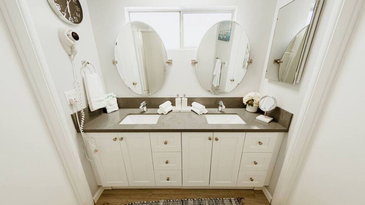 Photo of Bathroom in NoHo Arts District
