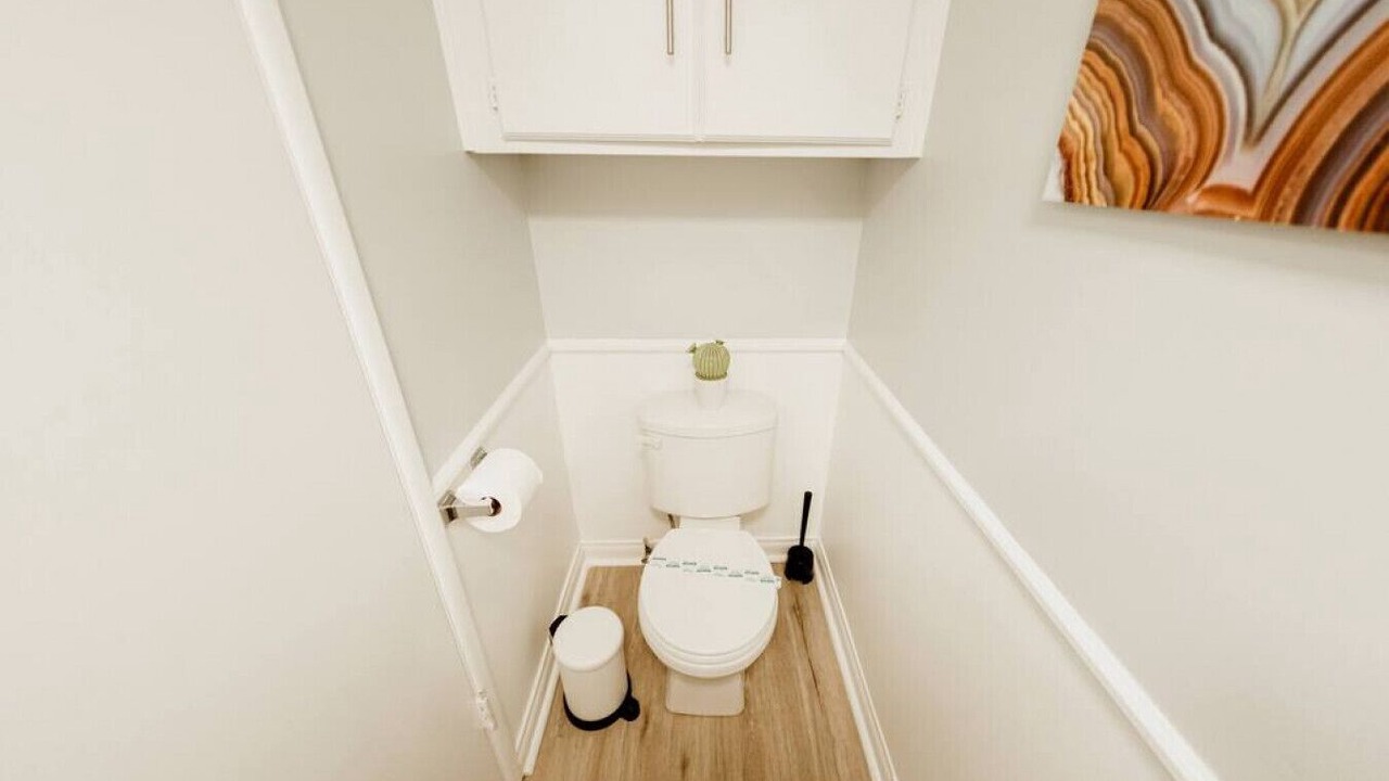 Photo of Bathroom in NoHo Arts District