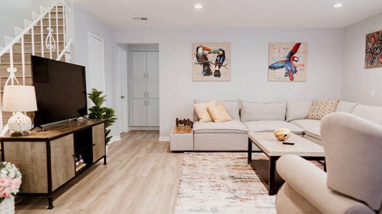 Photo of Bedroom in NoHo Arts District