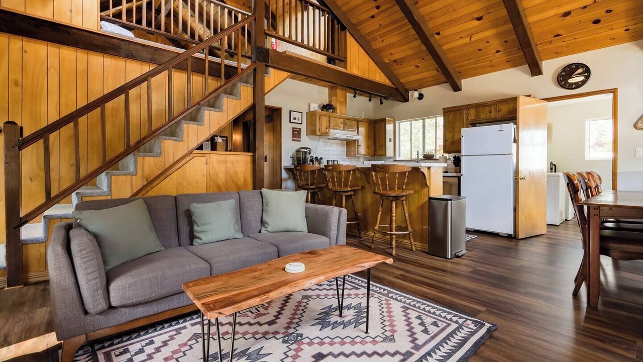 Photo of Livingroom in Big Bear