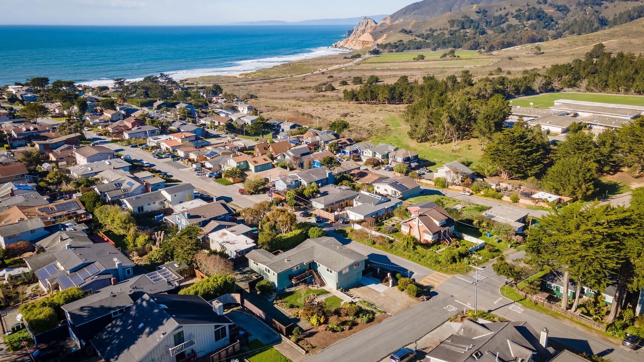Photo of Others in Montara