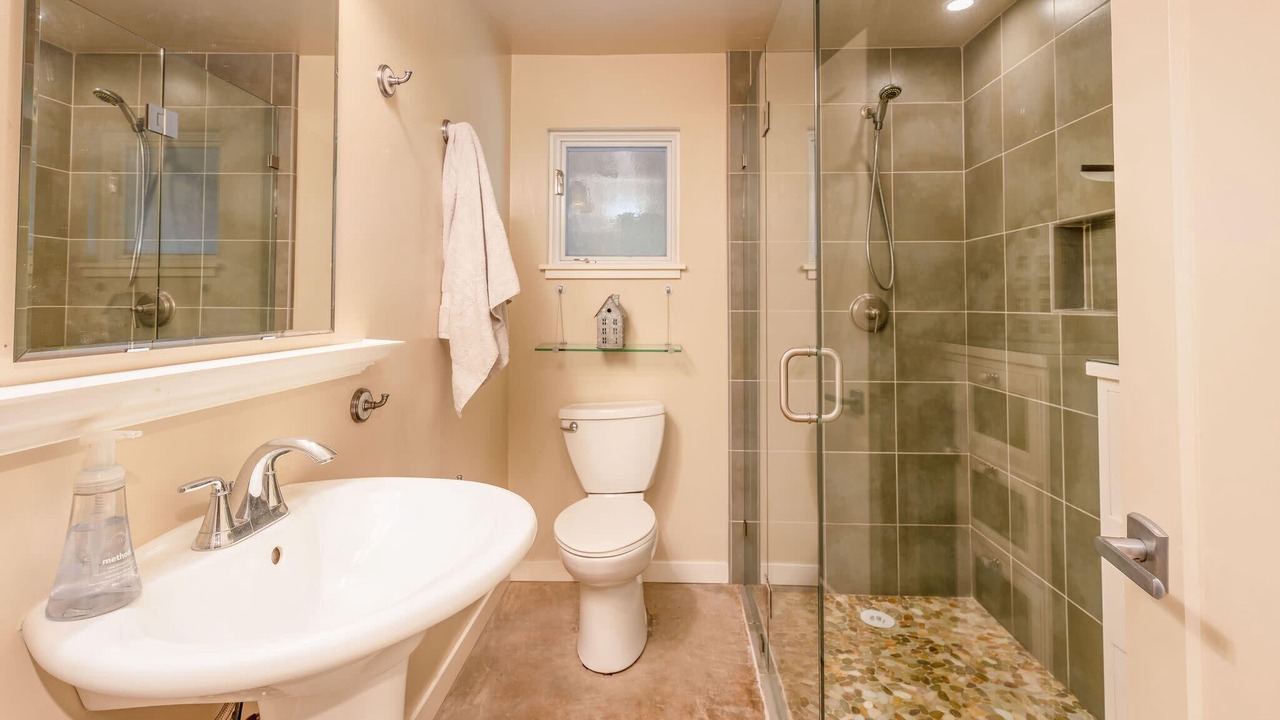 Photo of Bathroom in Montara