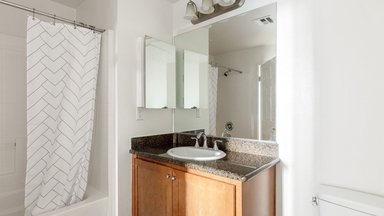 Photo of Bathroom in Los Angeles
