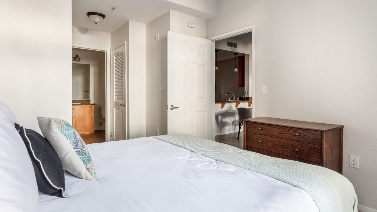 Photo of Bedroom in Los Angeles