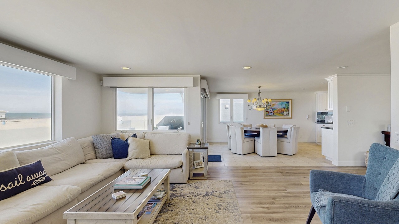 Photo of Livingroom in Hollywood Beach
