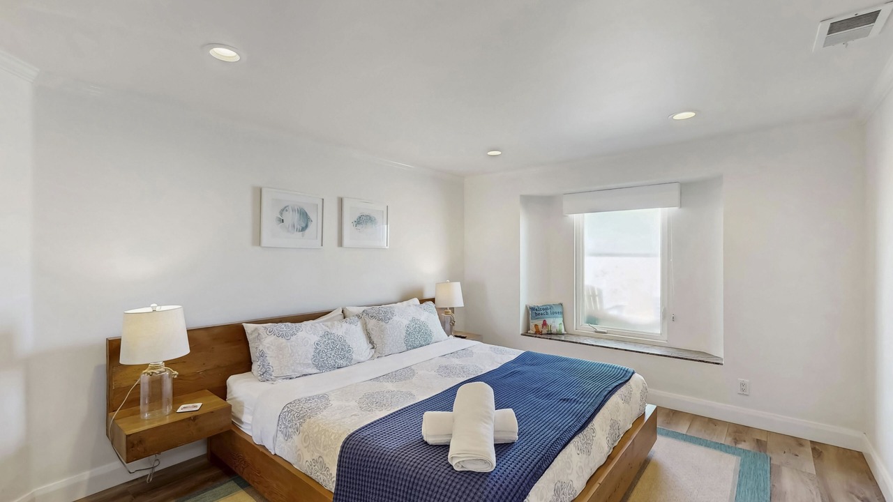 Photo of Bedroom in Hollywood Beach