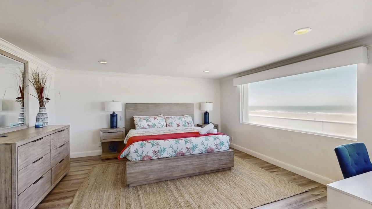 Photo of Bedroom in Hollywood Beach