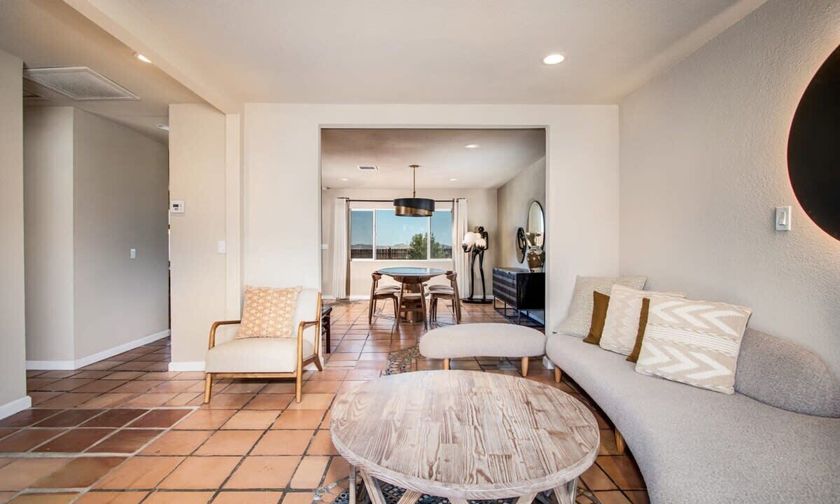 Photo of Livingroom in Panorama Heights