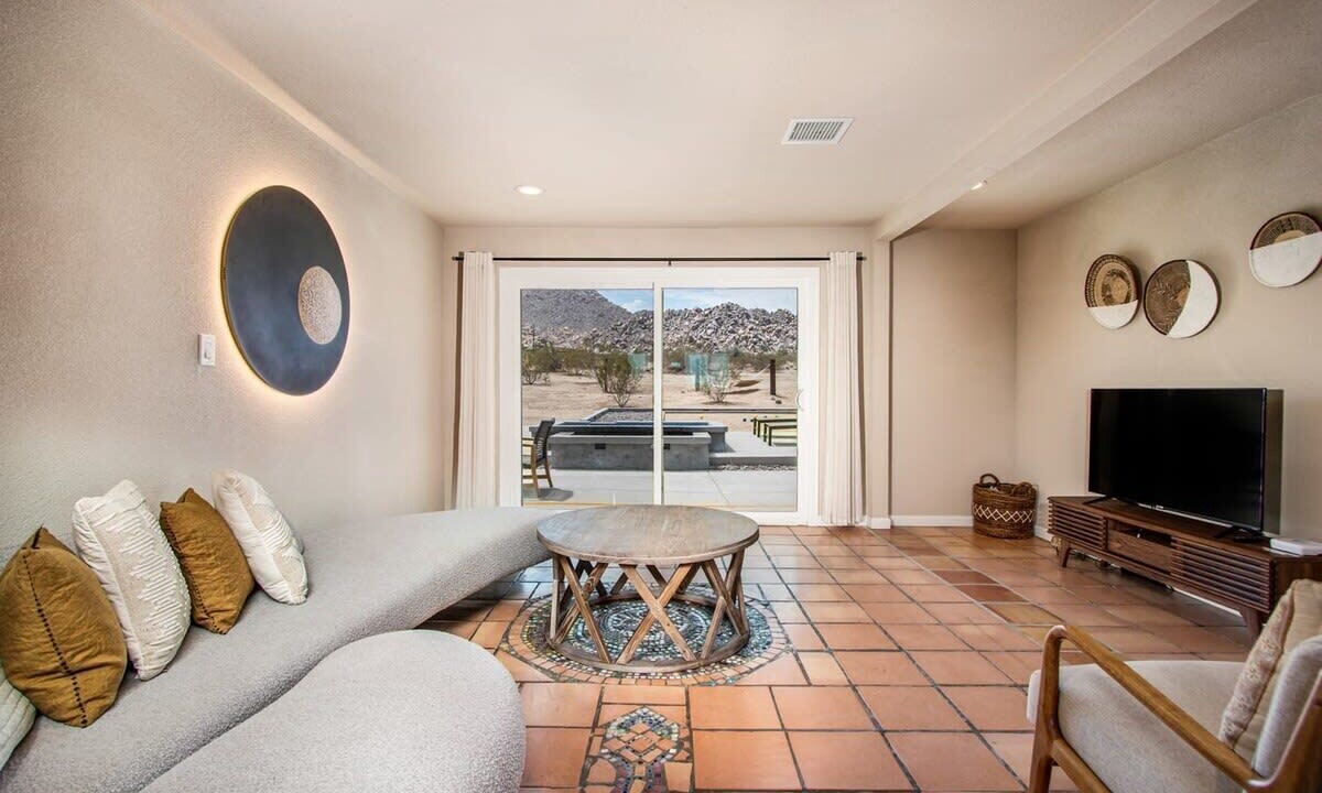 Photo of Livingroom in Panorama Heights