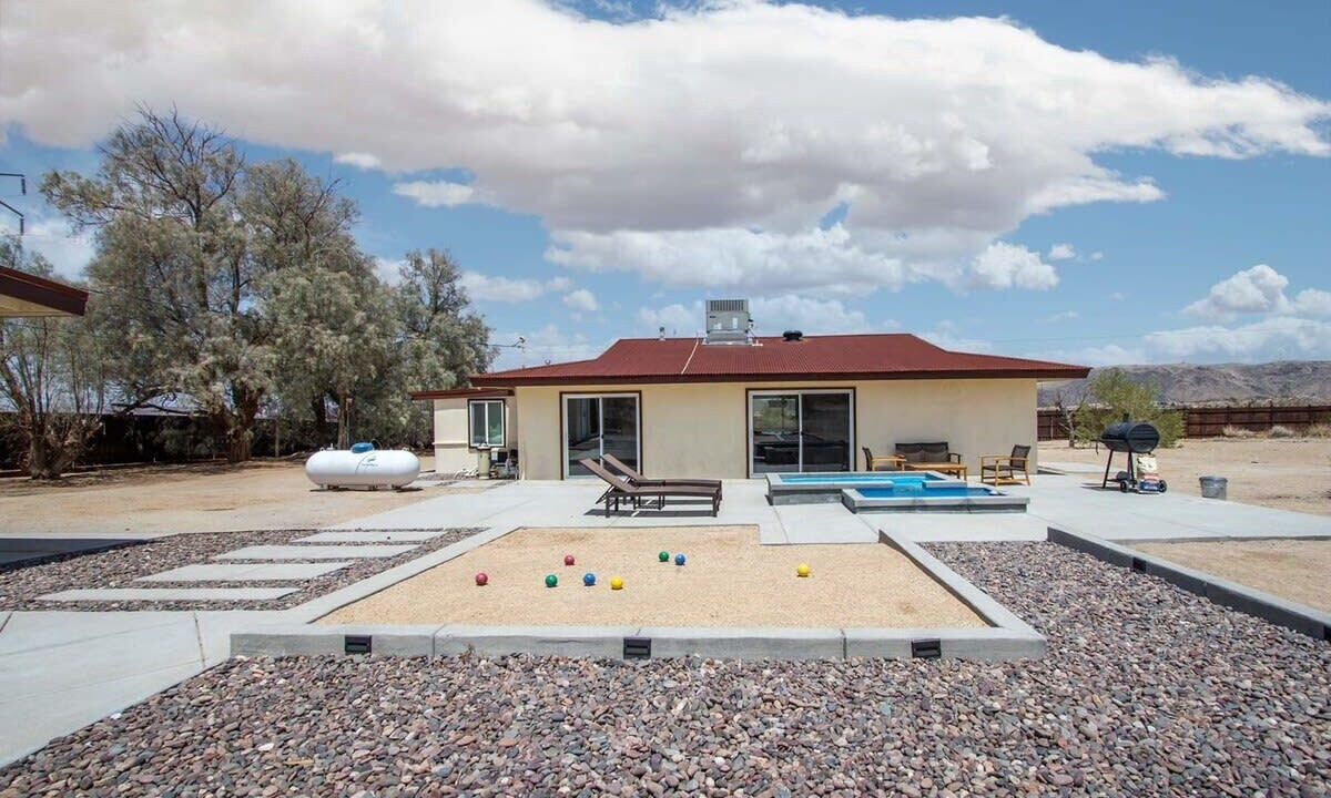 Photo of Outdoor in Panorama Heights