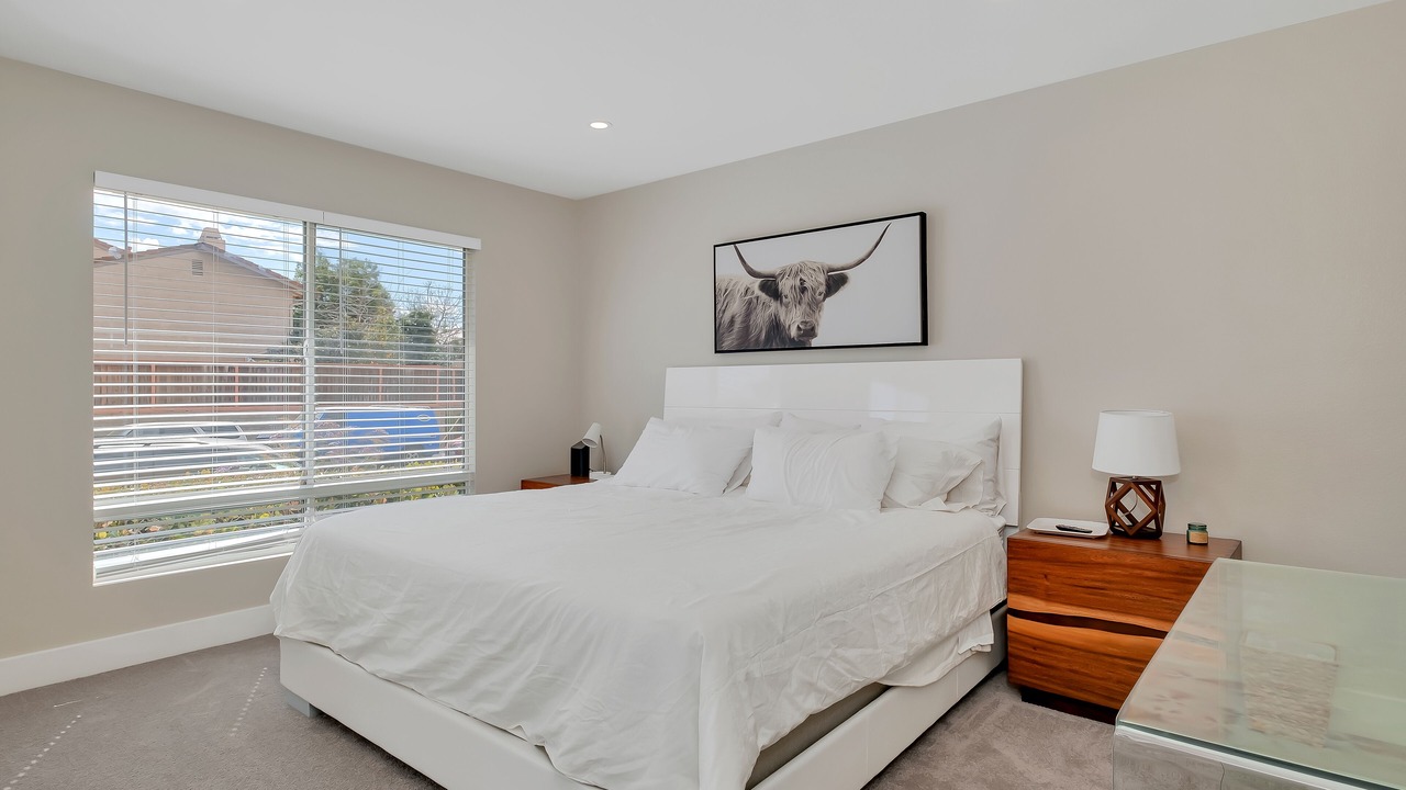 Photo of Bedroom in Lake Forest