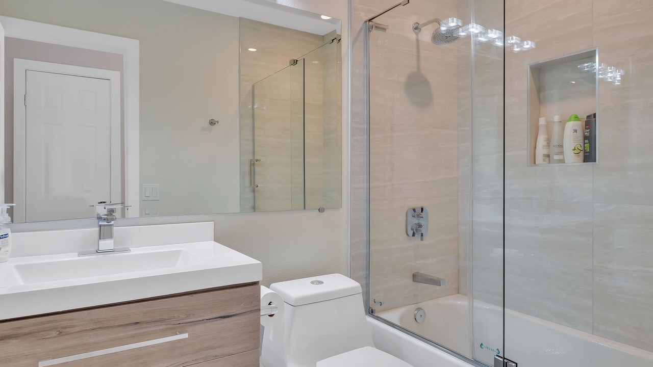 Photo of Bathroom in Lake Forest