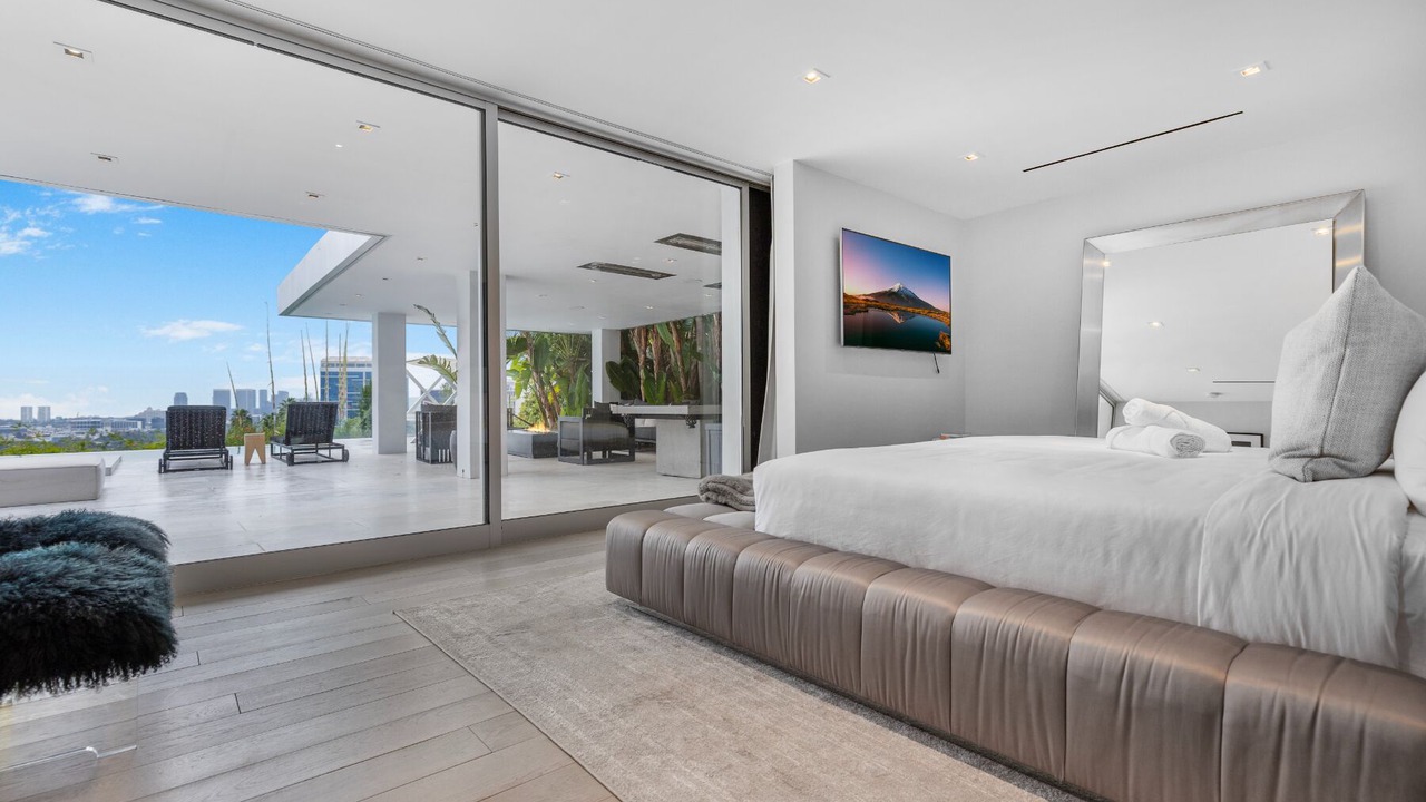 Photo of Bedroom in Hollywood Hills West