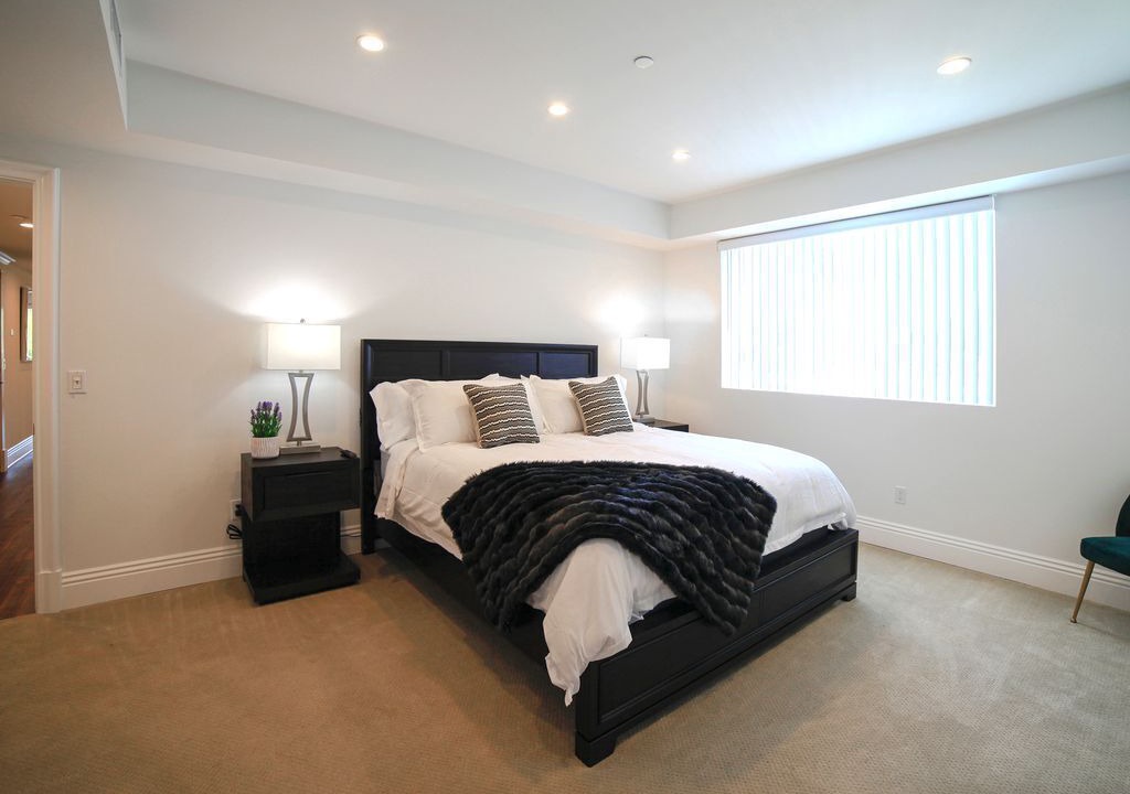 Photo of Bedroom in Pico - Robertson