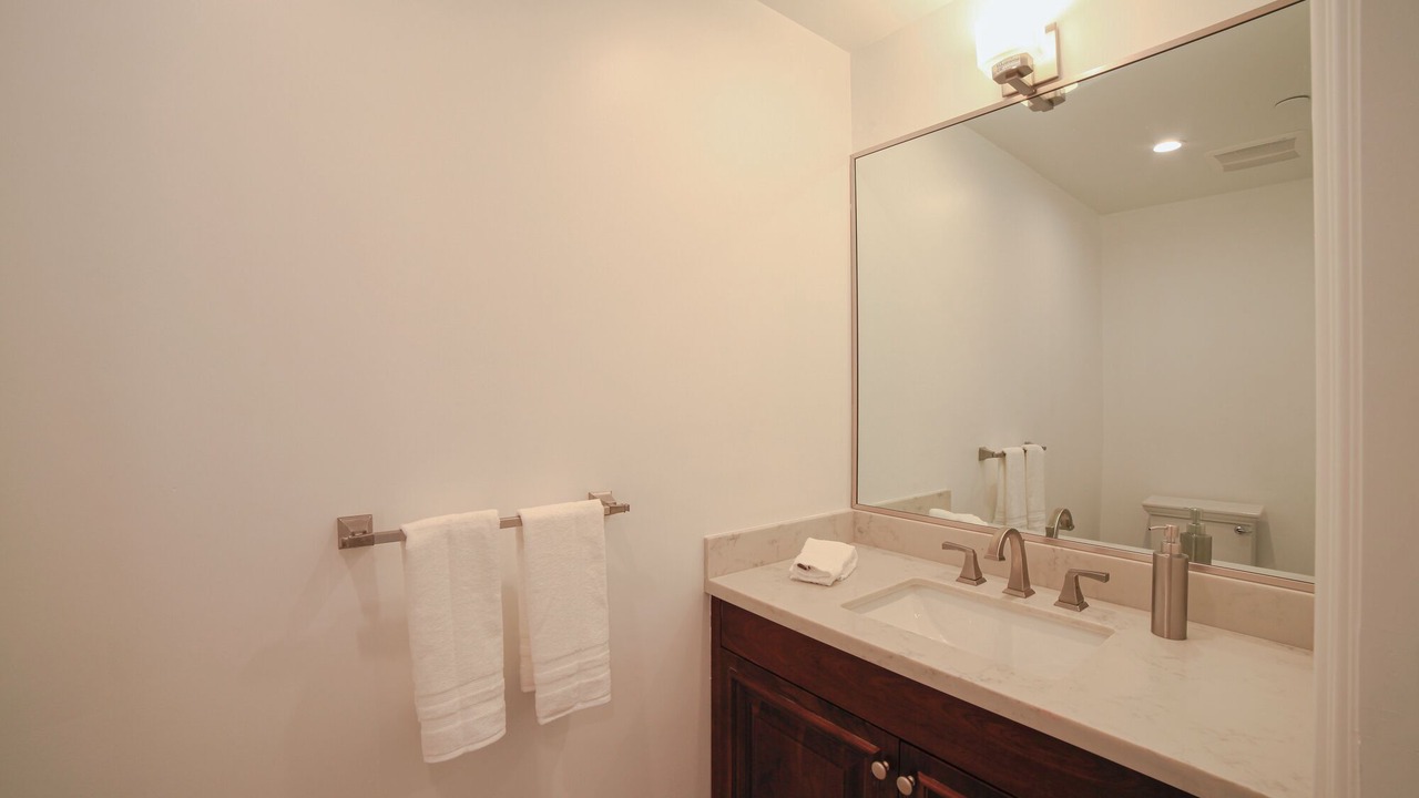 Photo of Bathroom in Pico - Robertson