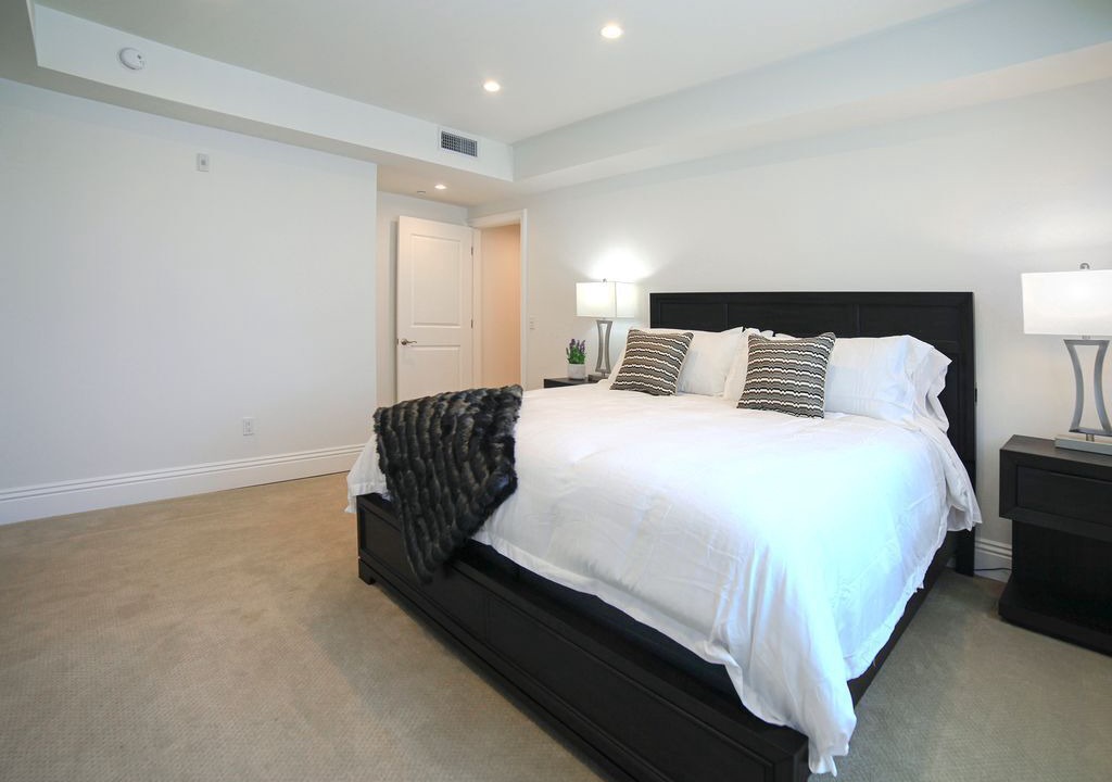 Photo of Bedroom in Pico - Robertson